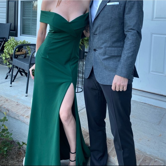 Formal dress - Picture 2 of 2